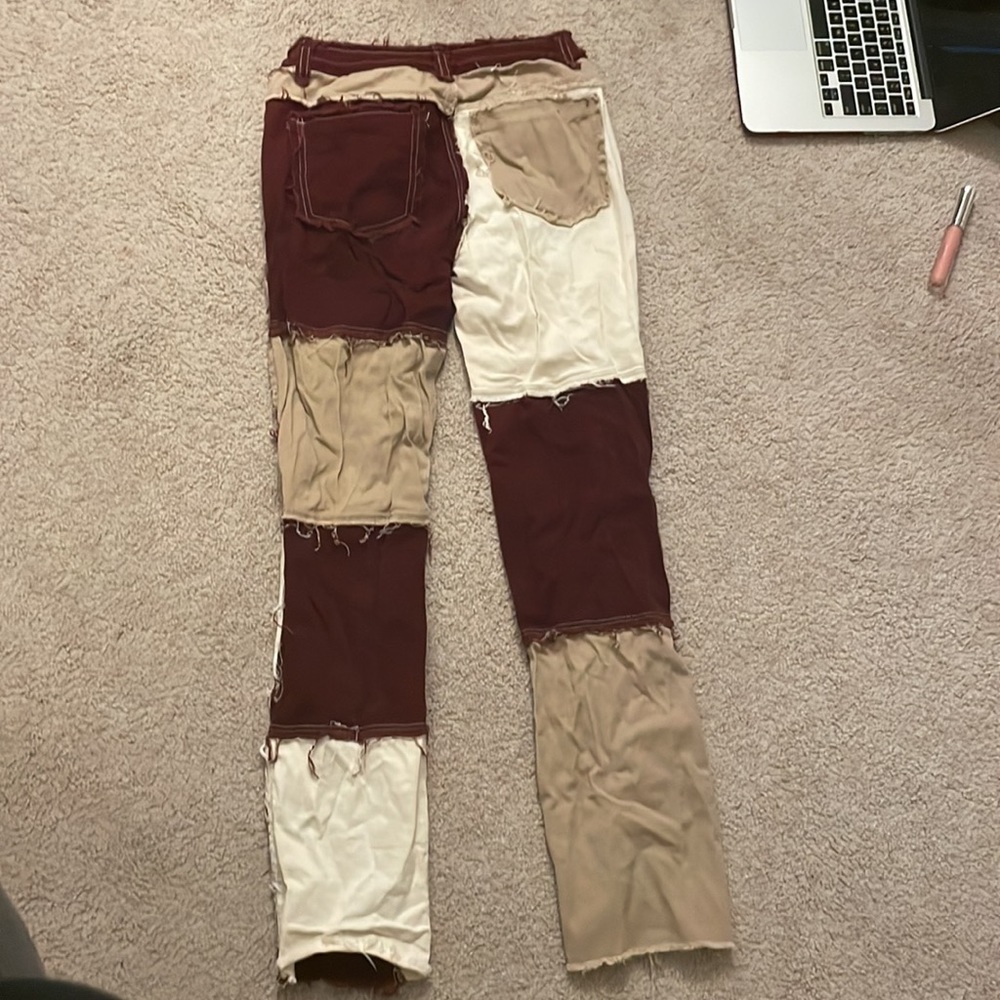 Tri-Color Patched Jeans - Picture 3 of 4